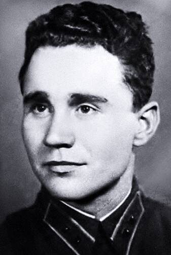 Иван Данилович Ку́дря (7 июля 1912, село Сальково, Переяславский уезд, Полтавская губерния (ныне — село Процев, Бориспольский район, Киевская область) — ноябрь 1942, Киев, Украинская ССР) — советский разведчик, Герой Советского Союза.