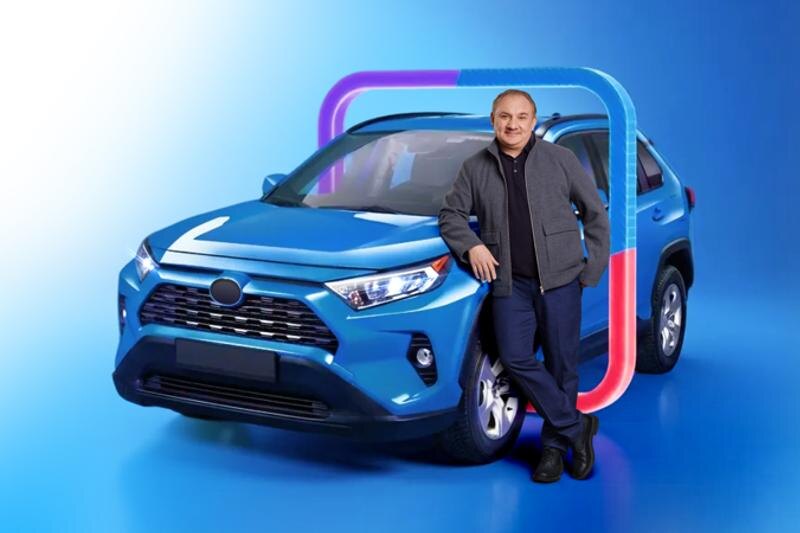    Николай Фоменко и автомобиль