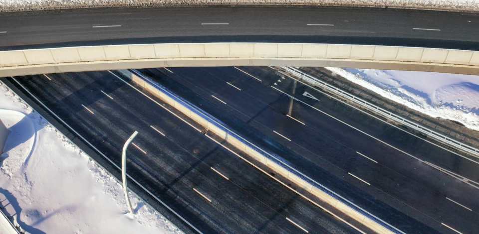     Владимир Ефимов: завершается строительство путепровода над Кантемировской улицей