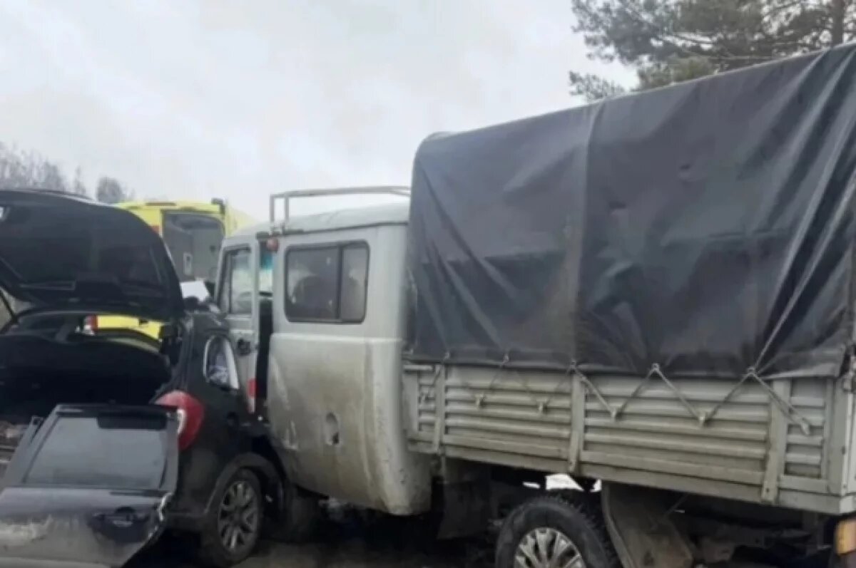    На трассе в Башкирии столкнулись два автомобиля - один человек погиб