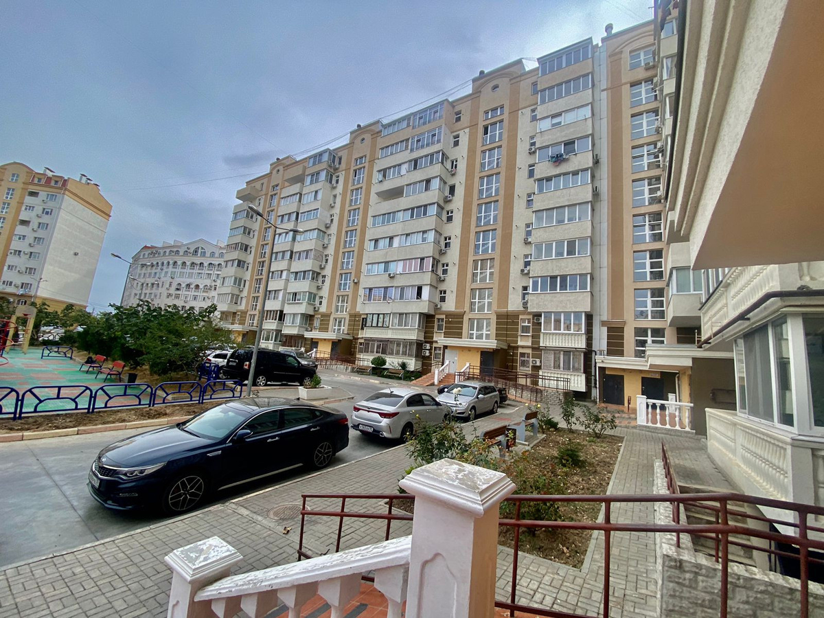 За 2025 год средняя стоимость квадратного метра квартир на рынке вторичной жилой недвижимости Севастополя выросла на 14,77%, достигнув отметки в 193,9 тыс. руб. за кв.м.