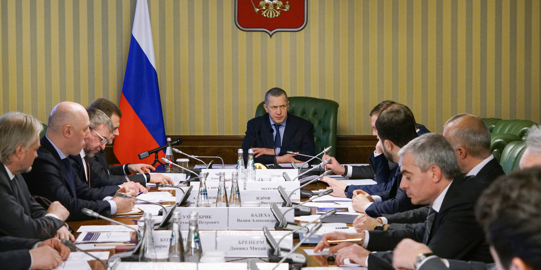 Трутнев: дальневосточный федеральный округ получит самолеты Ил-114-300