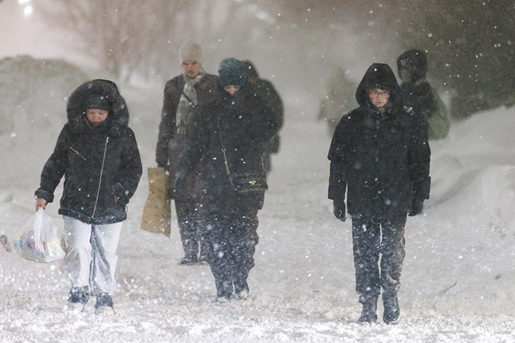    Снегопад сменяется морозами, и так по кругу.   
Фото: Сергей Елагин