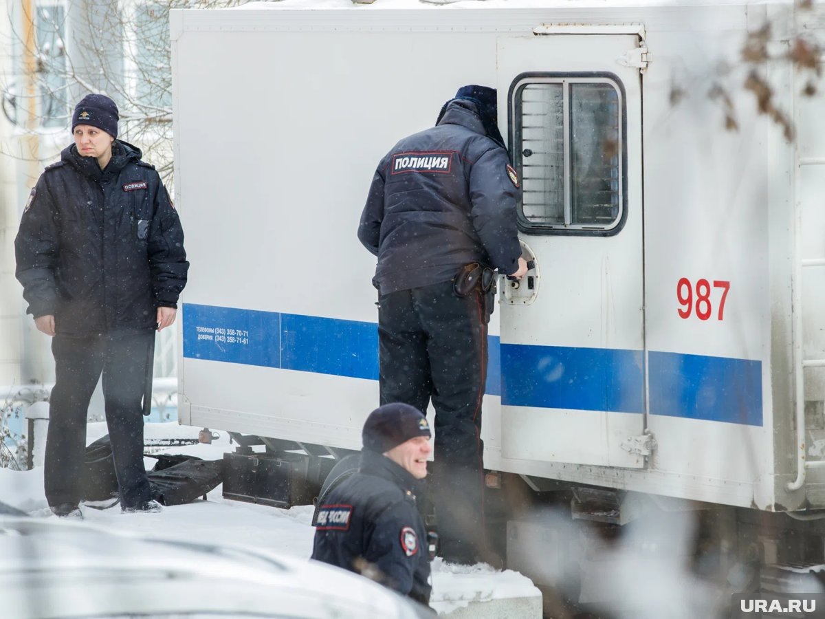     81-летняя петербурженка оказалась дропом в схеме телефонных мошенников