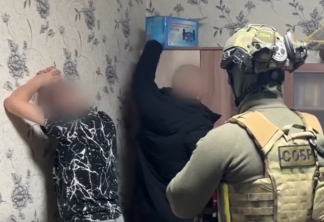 Скриншот видео задержания СК