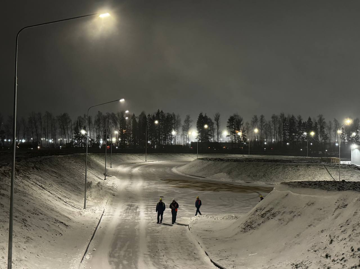 Дорога на предприятие теперь хорошо освещается