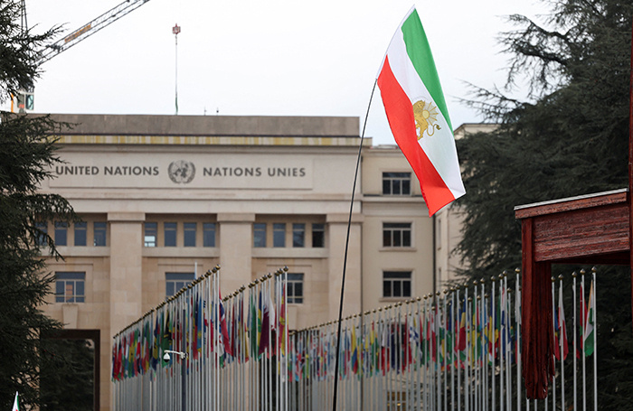    REUTERS/Pierre Albouy