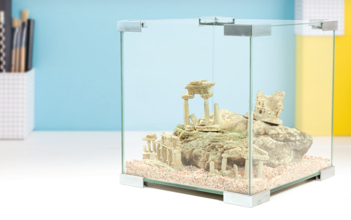 На фото — гроты и декорации Laguna AQUA, стилизованные под древность: «Античный театр», «Портик», «Римский форум» и «Колоннада».