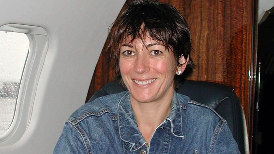    Гислен Максвелл на борту частного самолета. APhifer / www.globallookpress.com