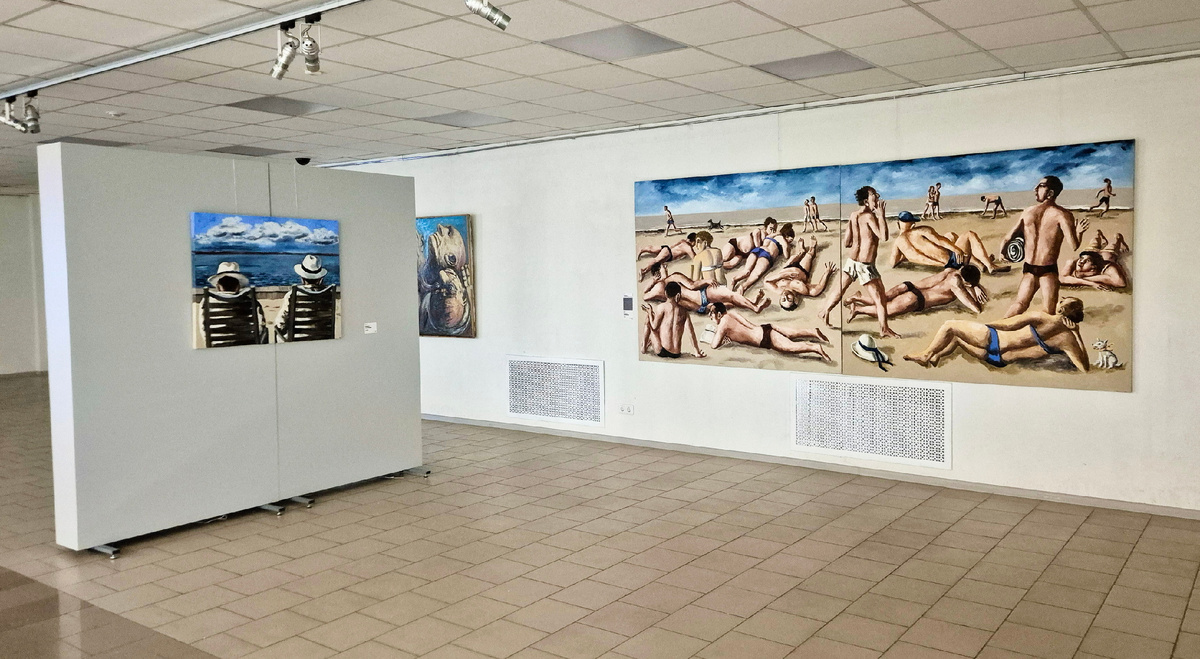 Локация Н.Нестеровой на выствке "НОВОЕ-2025" в Музее Актуального Реализма (фрагмент экспозиции); январь 2026 г.