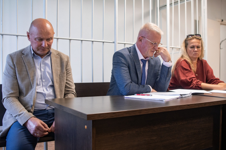    В ноябре прошлого года Набережночелнинский горсуд приговорил его к 4 годам «строгача», несмотря на то что гособвинение и защита Камаева просили условный срок.   
Фото: «БИЗНЕС Online»