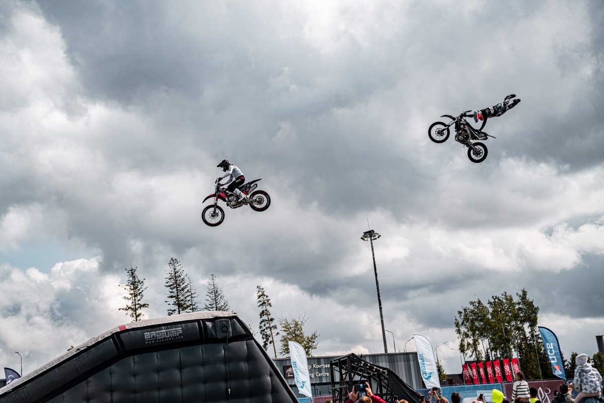    На автодроме пройдут соревнования по трем дисциплинам мотоспорта: шоссейно-кольцевые гонки, мотокросс и мотоджимхана