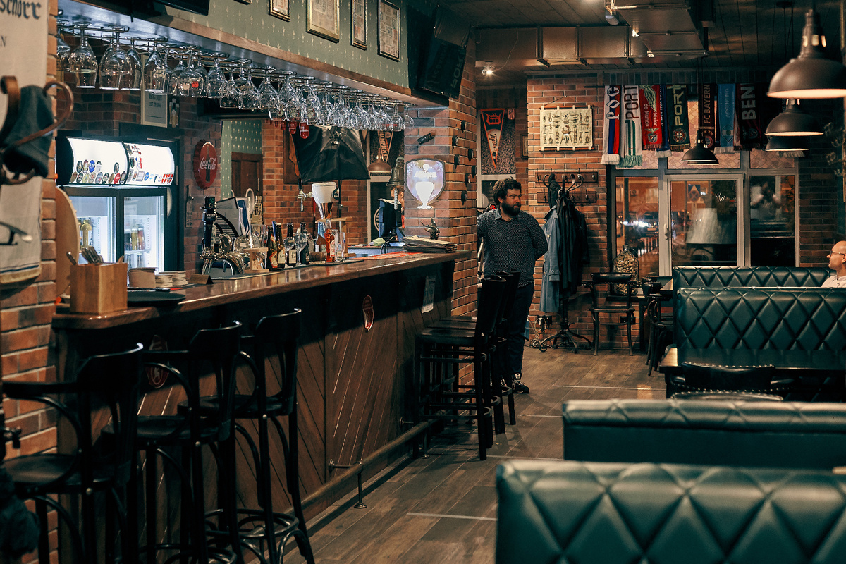 а давайте откроем свой бар!