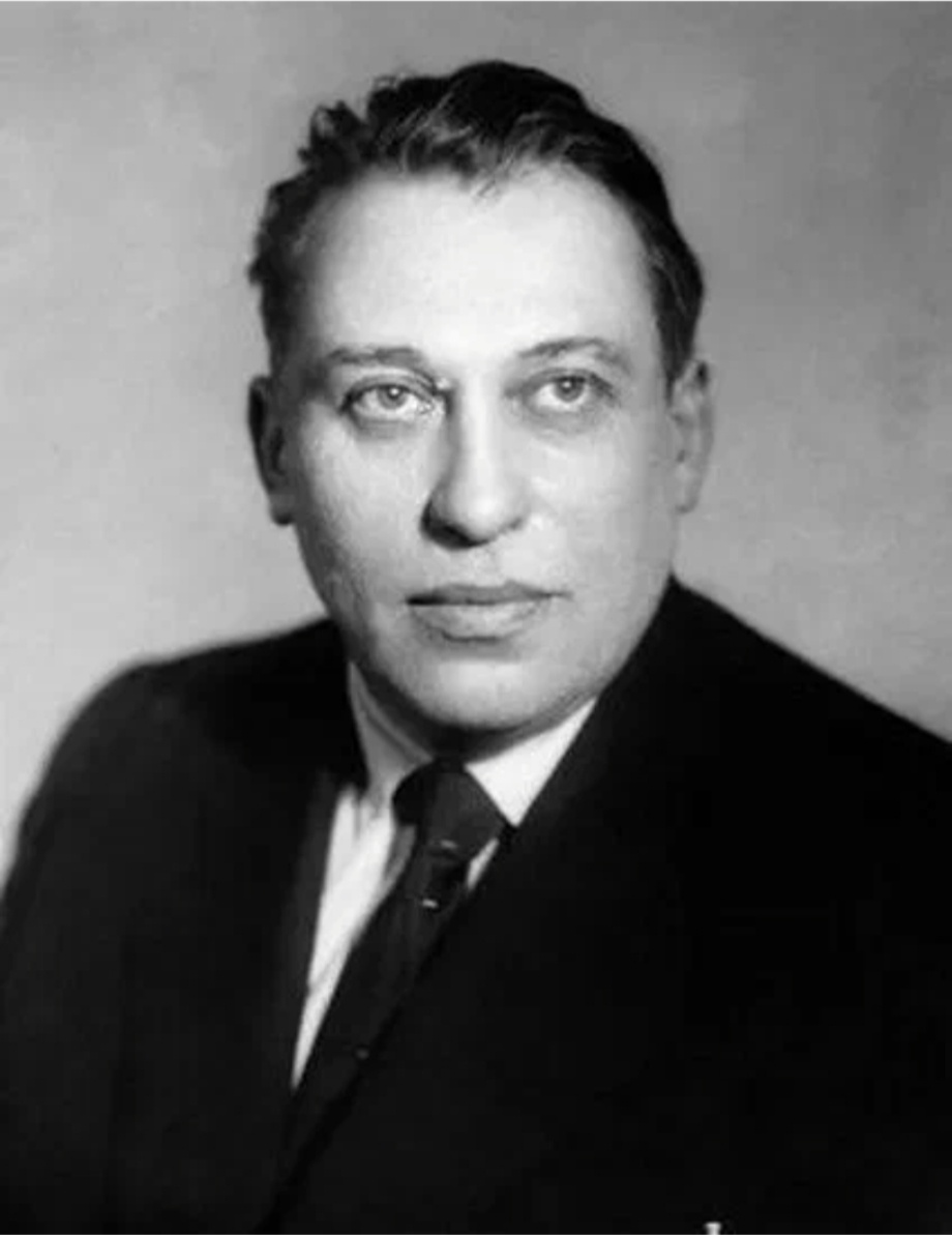 Павел Нилин 