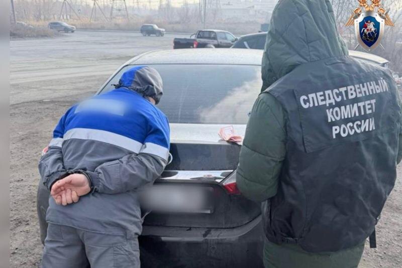    СУ СК по Оренбургской области / Задержание инспектора