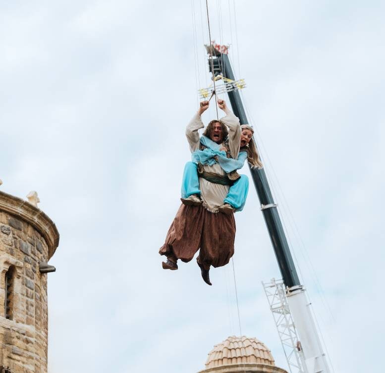    Павел Прилучный и Кристина Асмус выполняли опасные трюки в ТурцииФото: кинокомпания «Централ Партнершип»