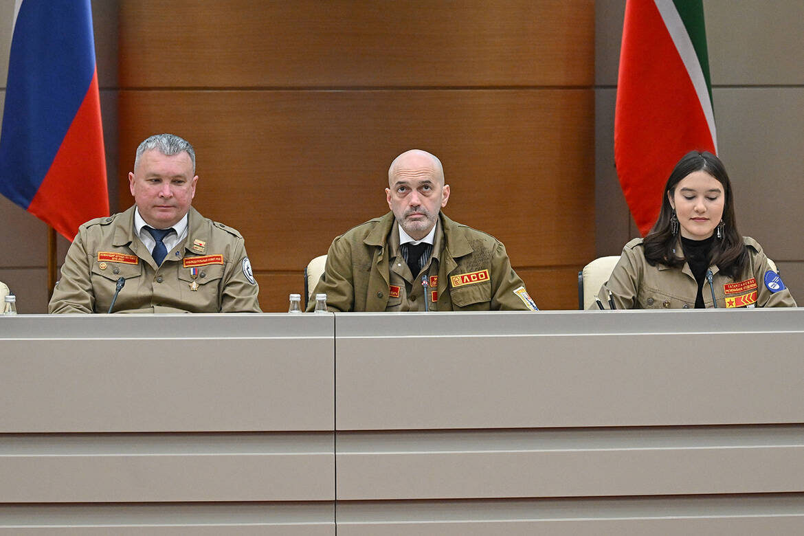 Азат Кадыров вспомнил о своем опыте работы в студенческом трудовом отряде в 1991 году на территории МолдавииФото: prav.tatarstan.ru