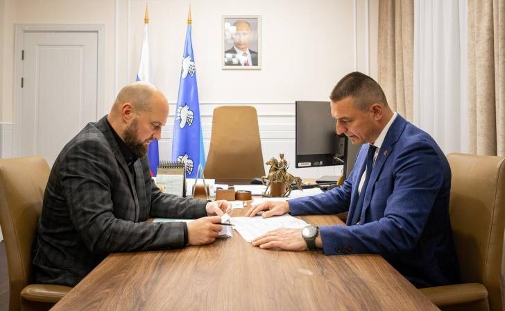    тг Е. Маслов