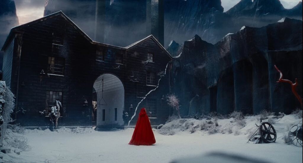 Мрачные декорации, как во сне или в театре