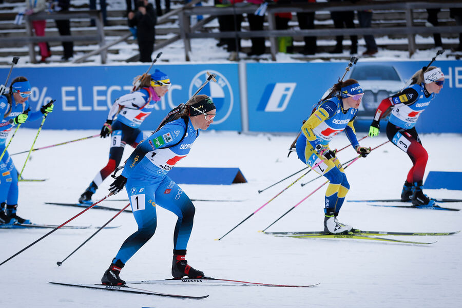 Масс-старт.женщины.  фото: яндекс.