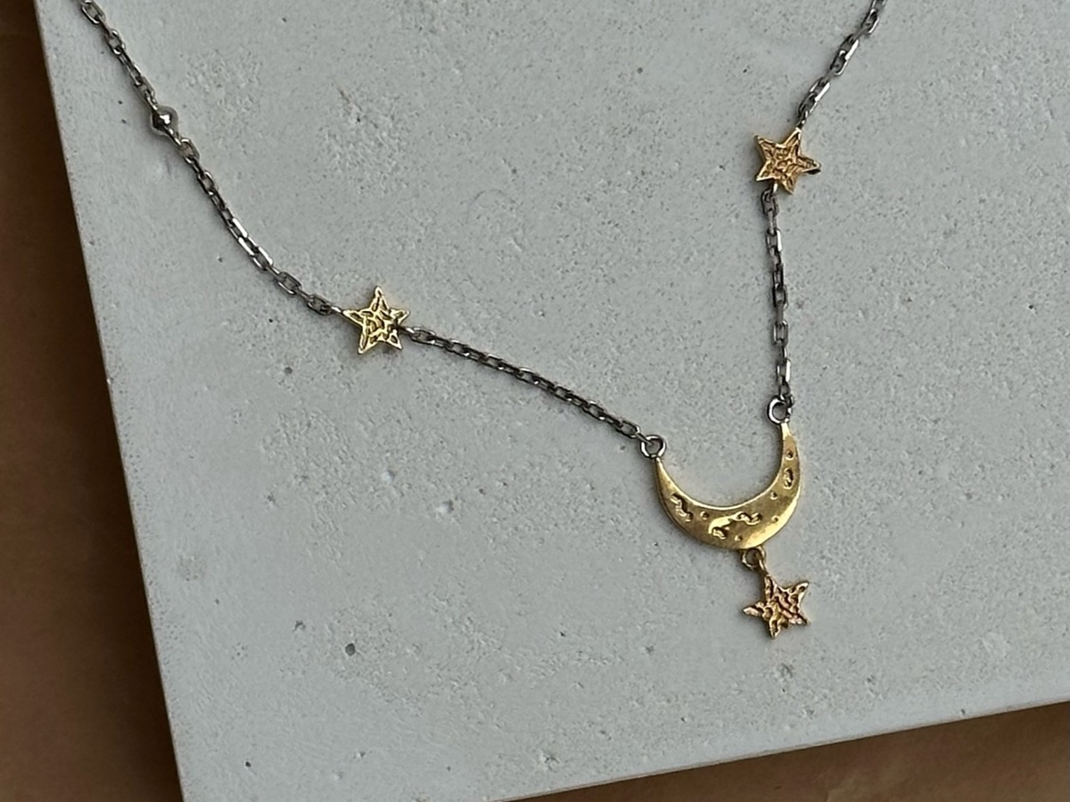 Подвеска "Женственность"