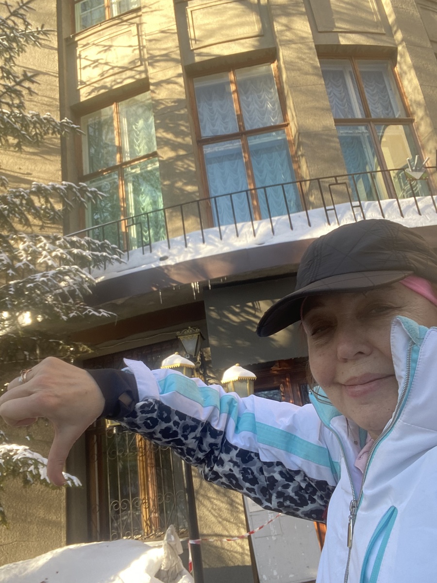 Дом Ученых на Пречистенке. Знак - «не нравится»