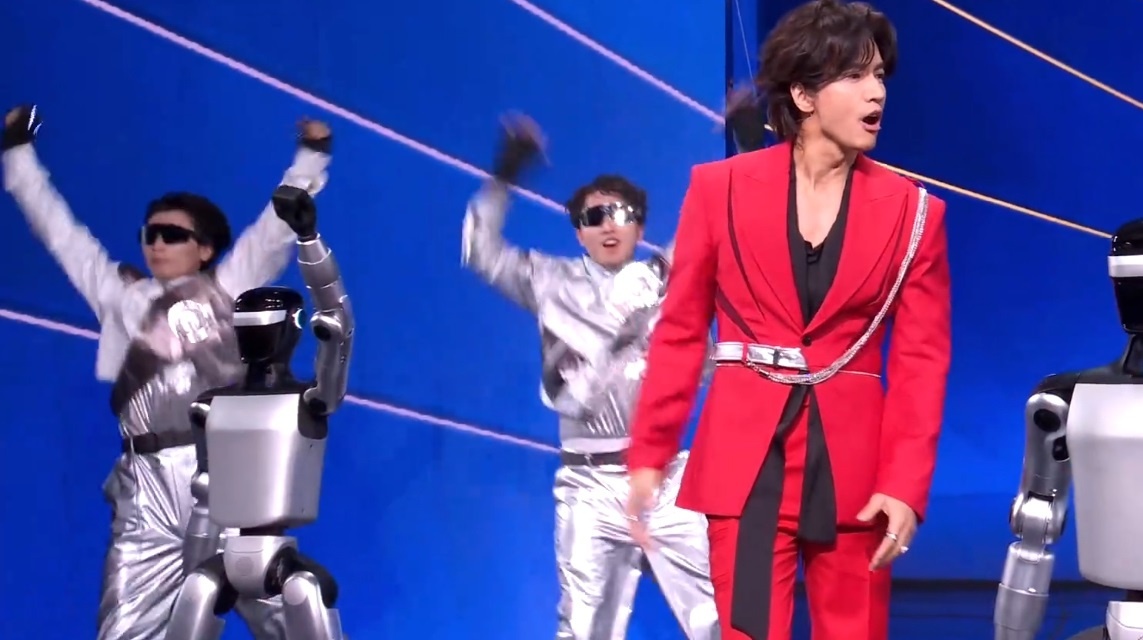 Джерри Ян и MagicBot Z1 — дуэт, который запомнят надолго 🤖✨