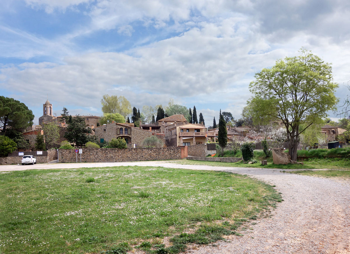 Деревня Пуболь. Каталония, Испания. 