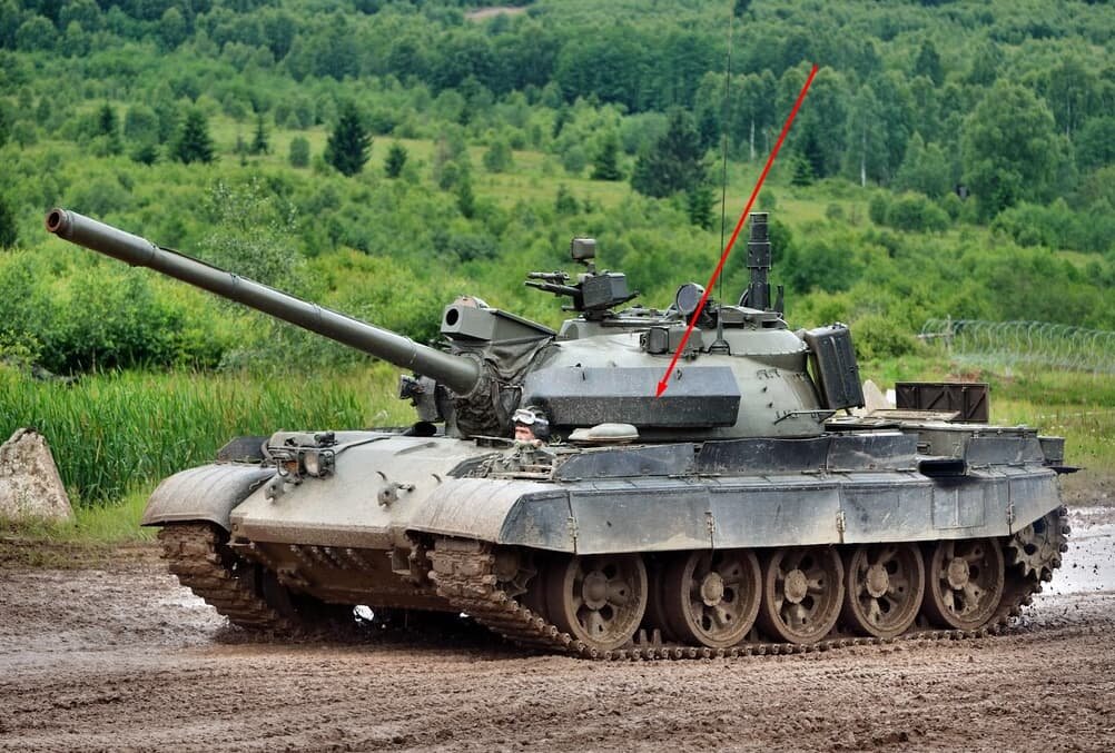   «Брови Ильича» на танке Т-55АМ