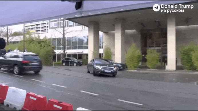    Российская делегация прибыла в отель Intercontinental в Женеве, где во второй половине дня начнутся трёхсторонние переговоры об урегулировании конфликта на Украине. Видео: ТГ-канал @PresidentDonaldTrumpRU