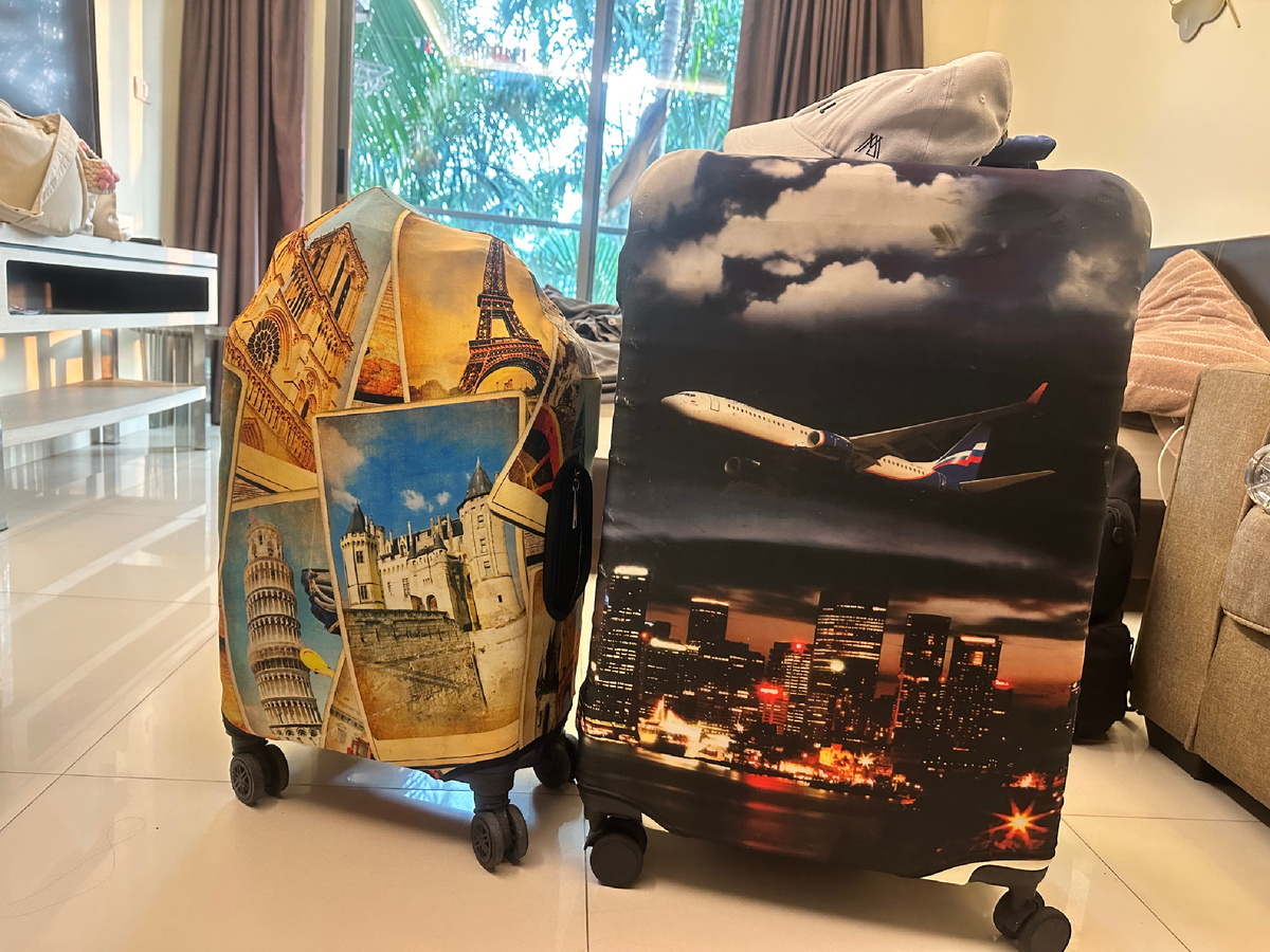 Чемоданы в пути из Паттайи.