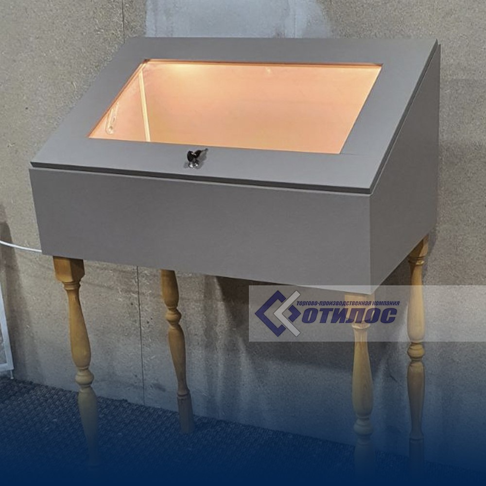 Музейная витрина Отилос