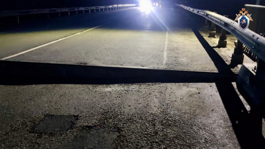 Директор и водитель из Омска пойдут под суд за обрушение моста под Кировом