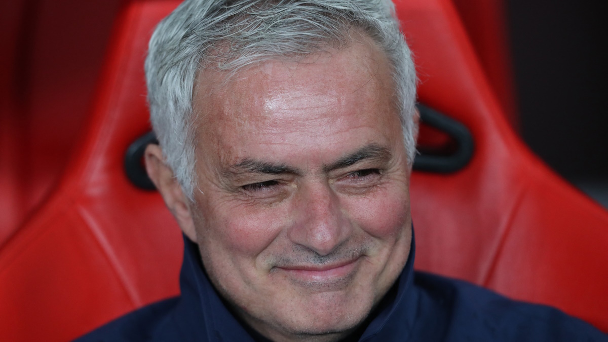    Команда Жозе Моуриньо "Бенфика" сыграет против "Реал Мадрид" в Лиге Чемпионов. Фото: REUTERS