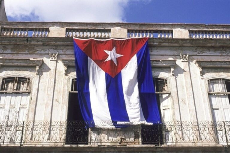    Иллюстрация к материалу: Детская смертность на Кубе выросла на фоне энергетического кризиса