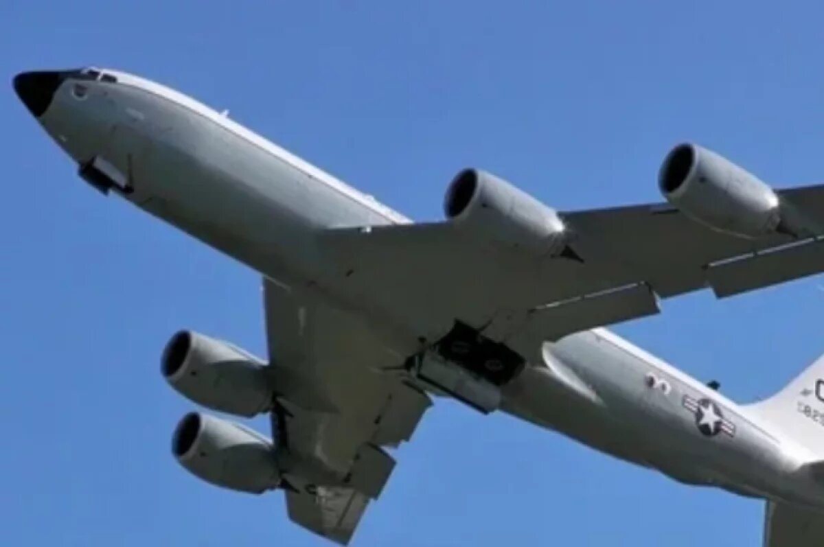    Самолет радиологического контроля США подал сигнал об аварии на борту