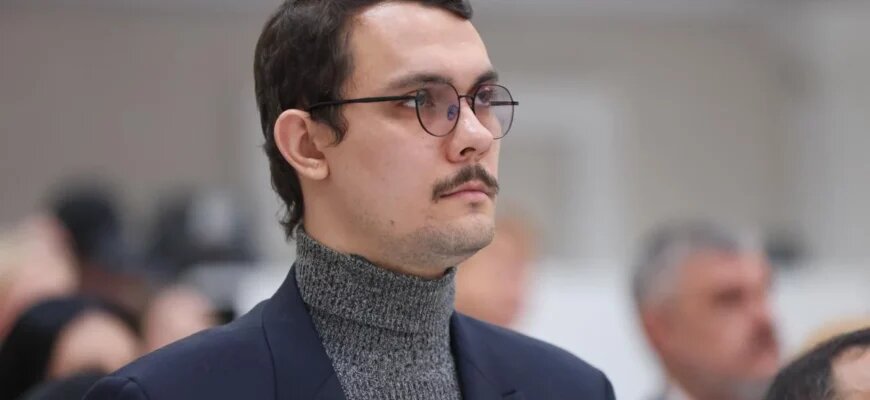    Владислав Николаевич Беляцкий — главный редактор ИА SakhalinMedia, в интервью Школе журналистики имени Владимира Мезенцева рассказал о пути развития журналистики на острове Сахалин. Елена Коровина