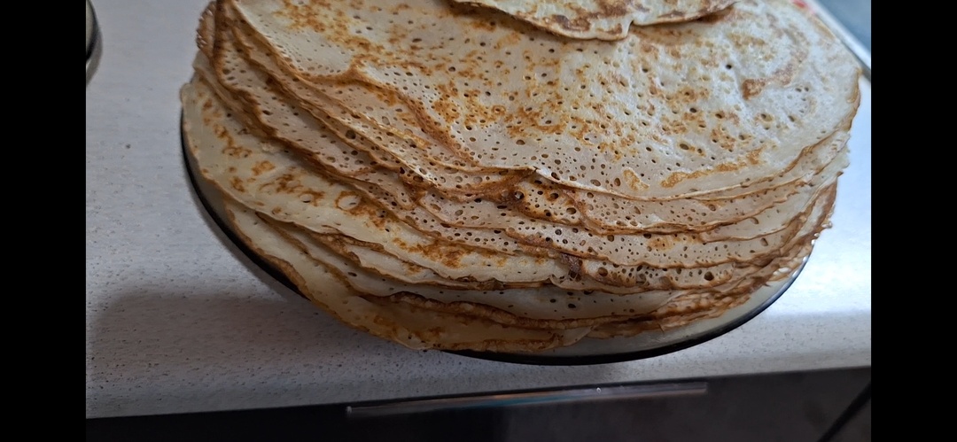 Встречаем масленицу с блинами. Одеяло шьётся...