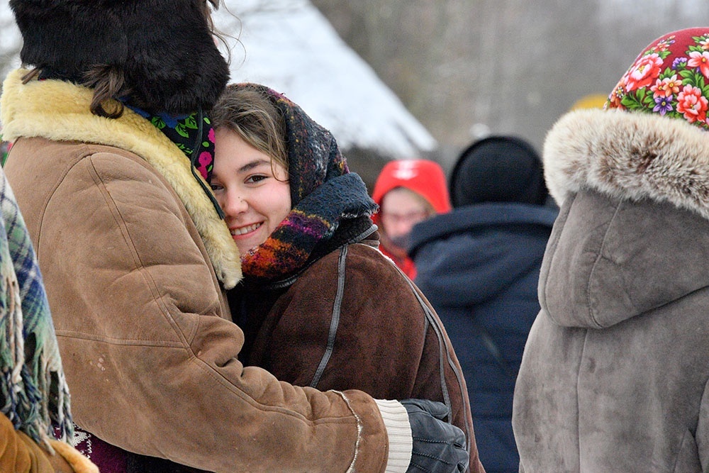    Прощеное воскресенье - последний день масленичной недели, дата которого зависит от лунно-солнечного цикла и привязана к Пасхе. / Фото: Виктор Толочко/РИА Новости