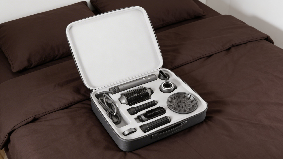 Фен для укладки волос профессиональный