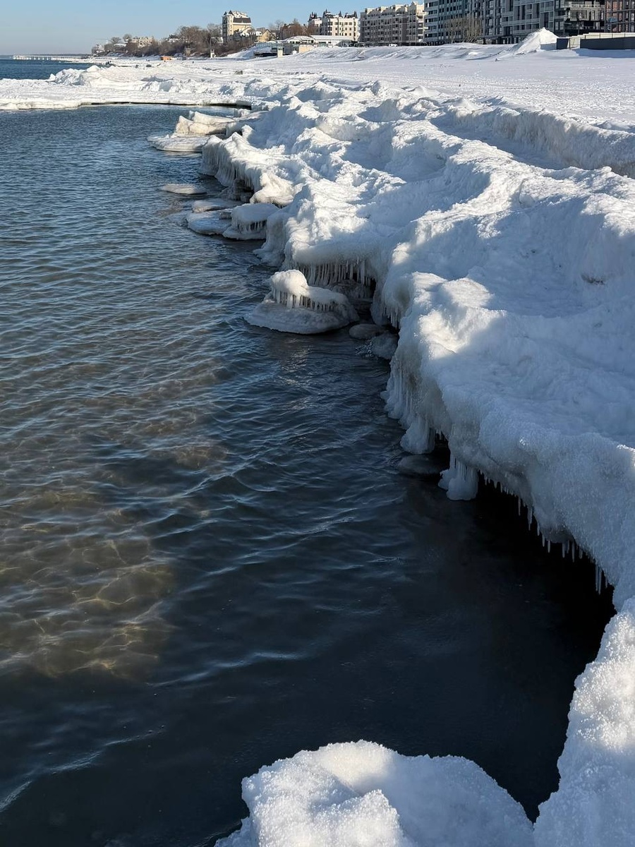 Потепление. Вчера −20, сегодня −8. Вчера замерзала душа, сегодня просто пальцы. 