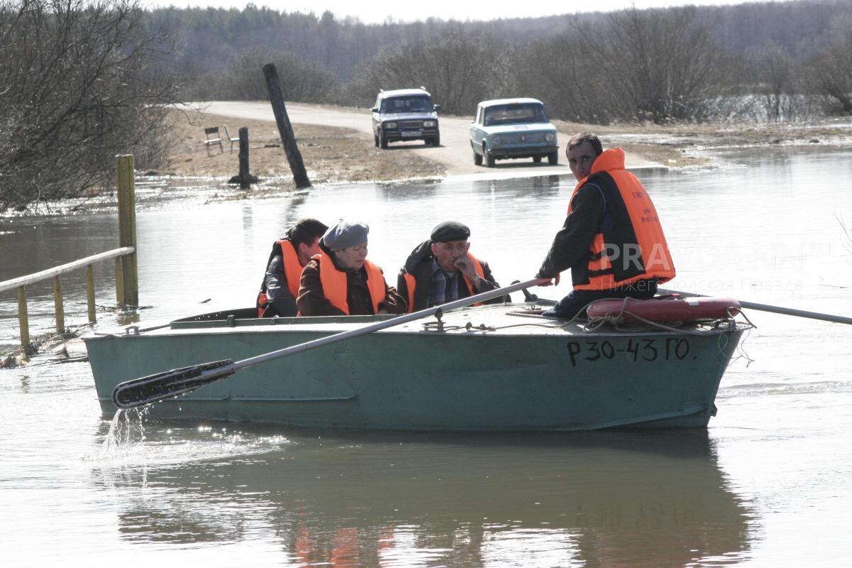    Из-за высоких рисков паводка под пристальное наблюдение также попали еще 13 регионов