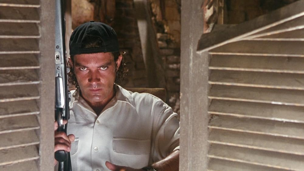 кадр из кинофильма "Наемные убийцы"