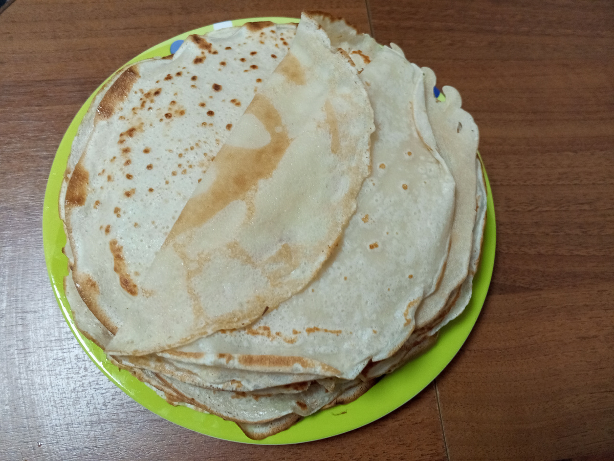 Очень много блинов вышло.