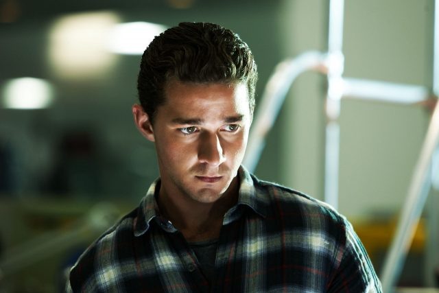    Кадр из фильма «Трансформеры 3: Темная сторона Луны» (Transformers: Dark of the Moon)