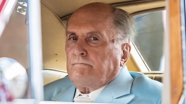 Последней работой актера стала роль в фильме «Бледно-голубые глаза» (2022).