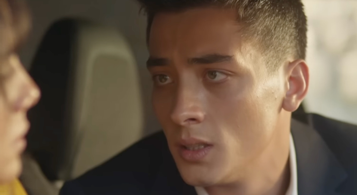 Кадры из сериала "Далекий город"