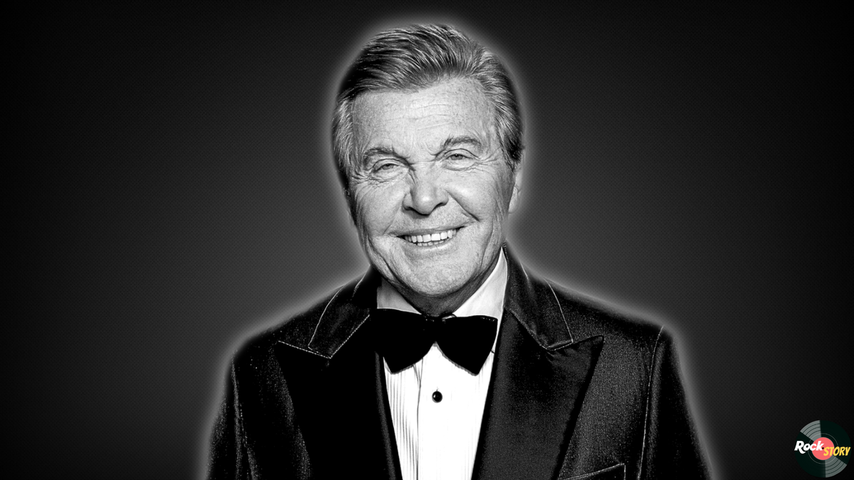 На фотографии: Лев Лещенко