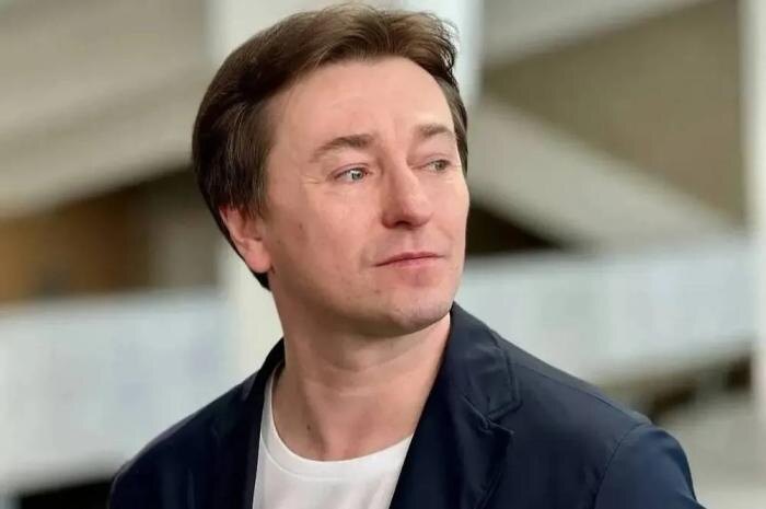 Обложка © Instagram (признан экстремистской организацией и запрещён на территории Российской Федерации) / s_bezrukov