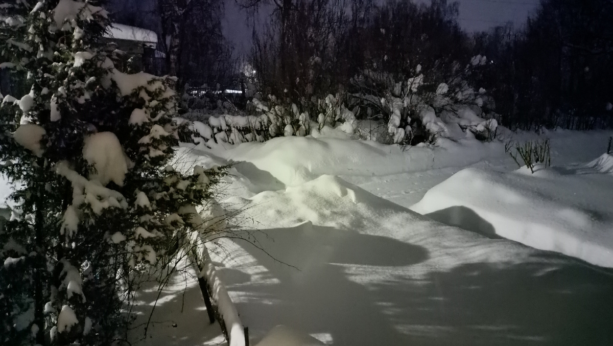 Вид из моего окна, зимней ночью